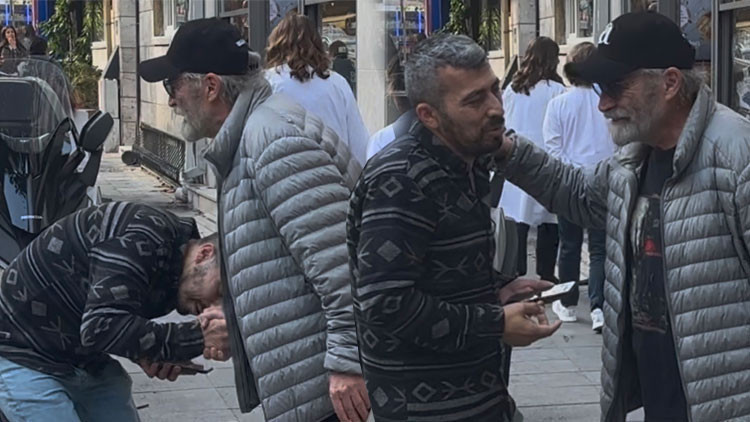 Haluk Bilginer hayranını uyardı: Baban hariç kimsenin elini öpme