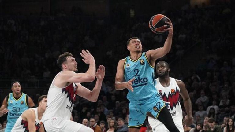 Fenerbahçe Beko güçlü deplasmanda 108 sayı atarak kazandı