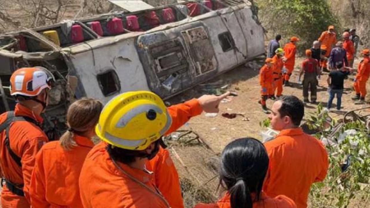 Brezilya’da katliam gizi kaza: 16 kişi hayatını kaybetti