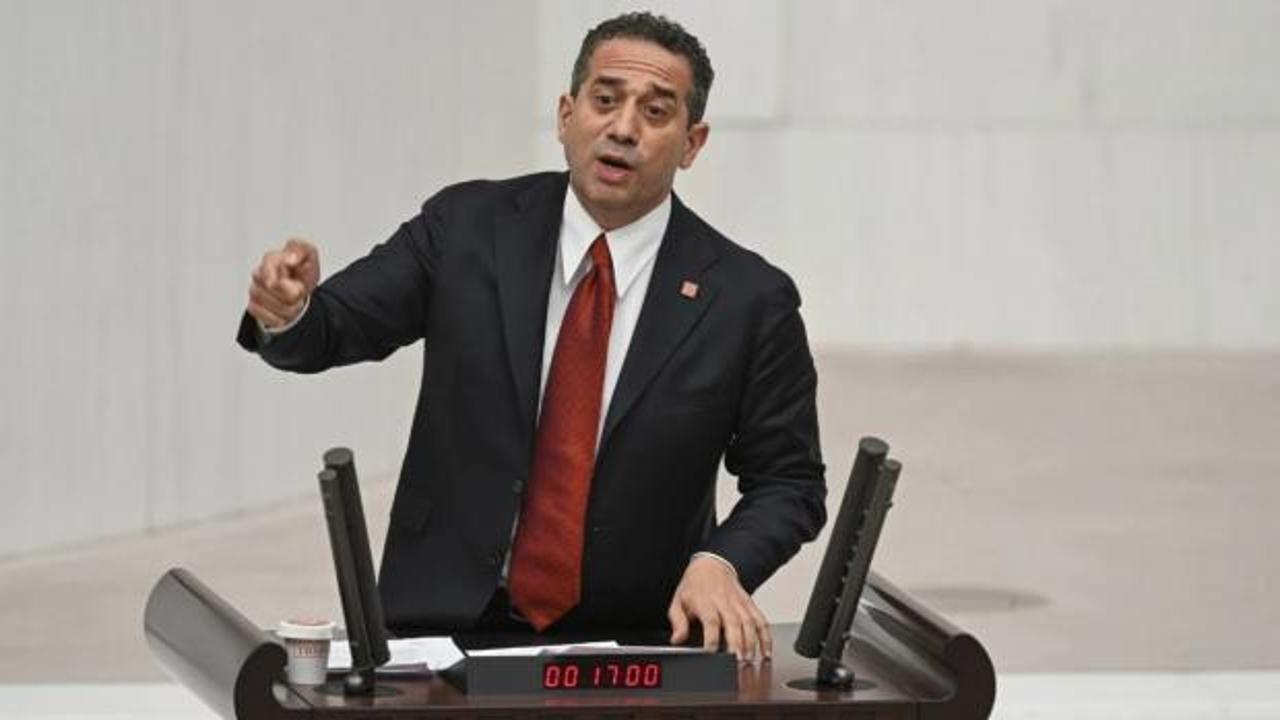 Gürlek ile tokalaşma savlarına Ali Becerikli Başarır’dan karşılık: Herkes ayağa kalktı…