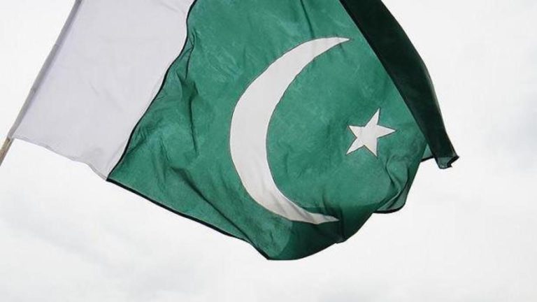 Pakistan’dan Afganistan’a sert uyarı!