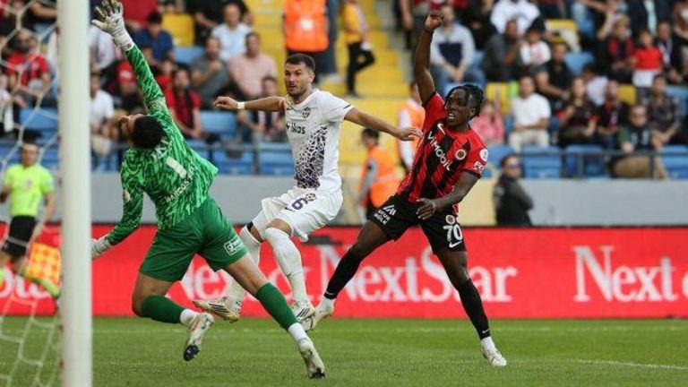 Süper Lig takımı kadro kaptanı ile yollarını ayırdı