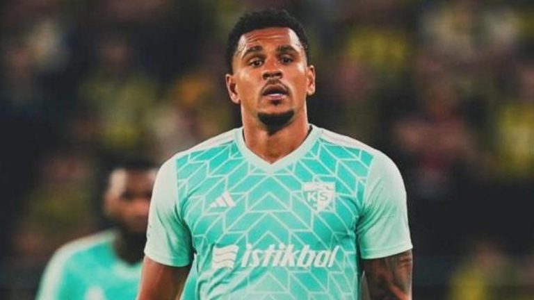 Süper Lig’de grubunu takipten çıkan forvet takım dışı bırakıldı