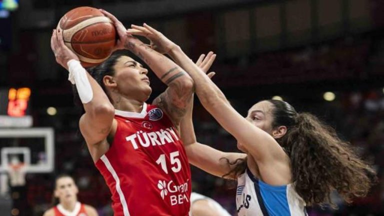 12 yıl sonra yine rakipler! ‘Potanın Perileri’ İstanbul’da parkeye iniyor