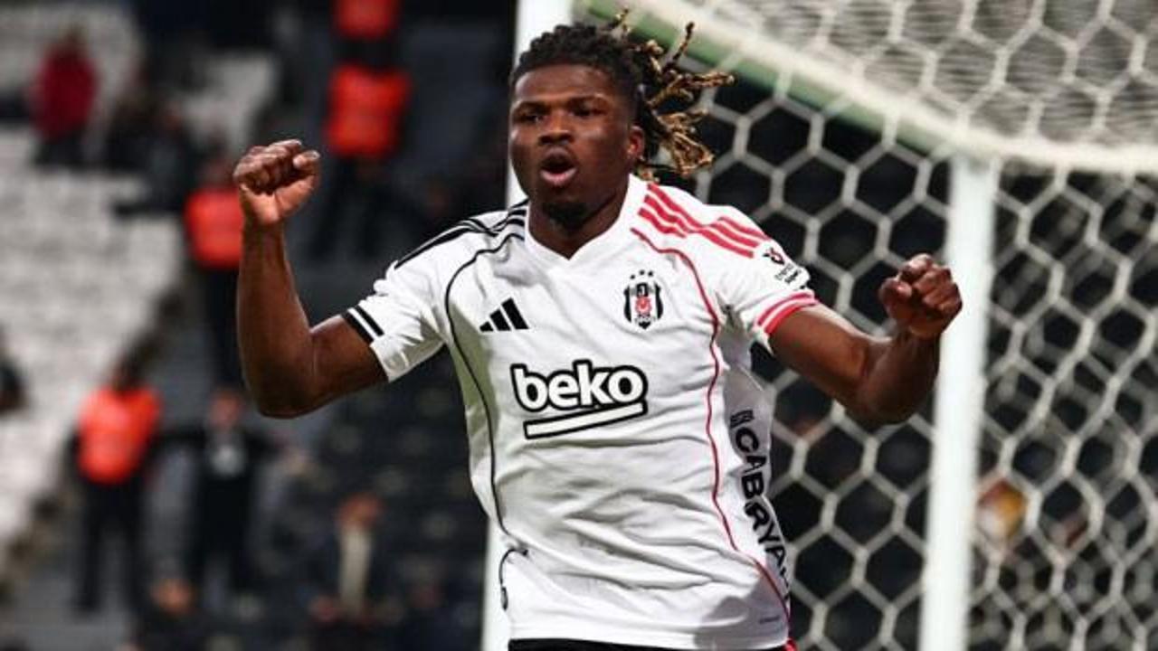 El Bilal Toure’den taraftarlara gönderme: Aptallar üzere olmayın