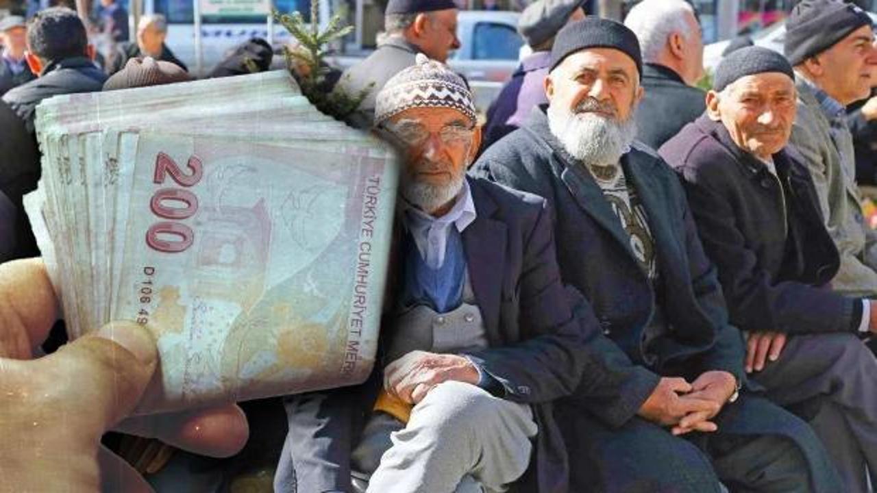 Emeklilerin ikramiye ve aylık ödemeleri hesaplara yatırılmaya başlandı