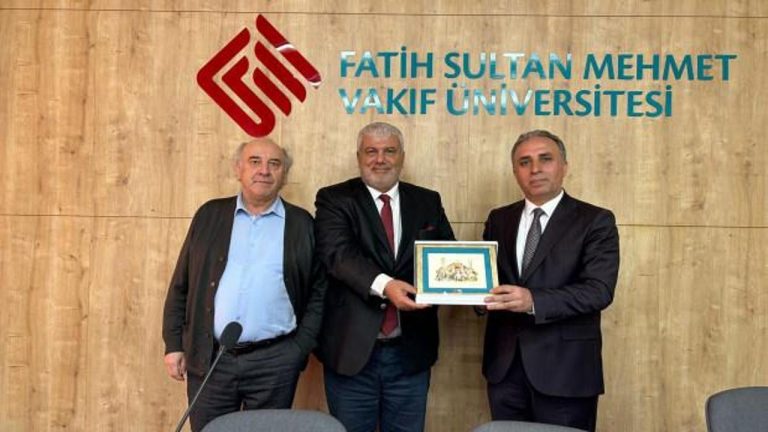 Mahmut Bıyıklı FSMÜ’de “İstiklâl Şairi Mehmet Âkif Ersoy’u” anlattı