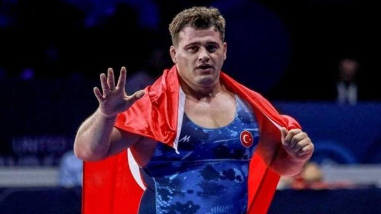 İstek Kayaalp, tarih yazmaya bir adım uzaklıkta! Rekor için mindere çıkıyor