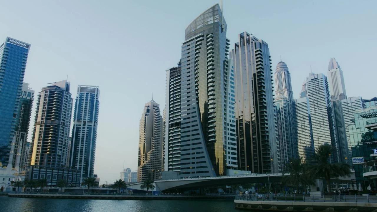 Savaş Dubai’yi vurdu: Konut satışları çakıldı, indirimler başladı