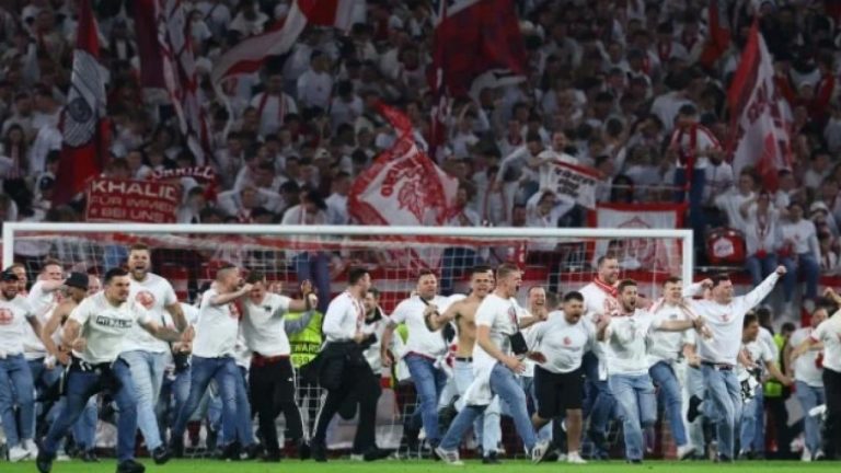 Avrupa’da gecenin olayı! ‘İstanbul’ bileti sonrası saha karıştı