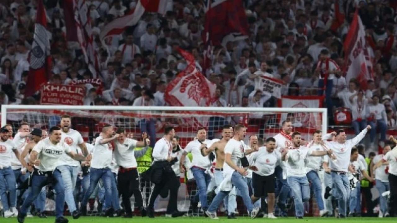 Avrupa’da gecenin olayı! ‘İstanbul’ bileti sonrası saha karıştı