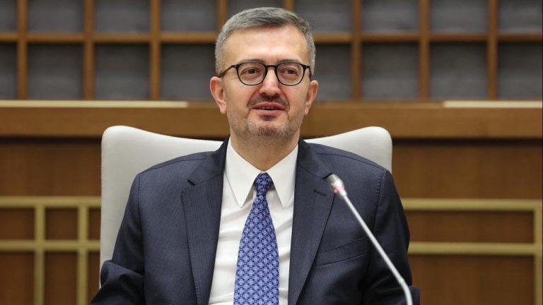 İletişim Başkanı Duran’dan TRT’ye tebrik bildirisi