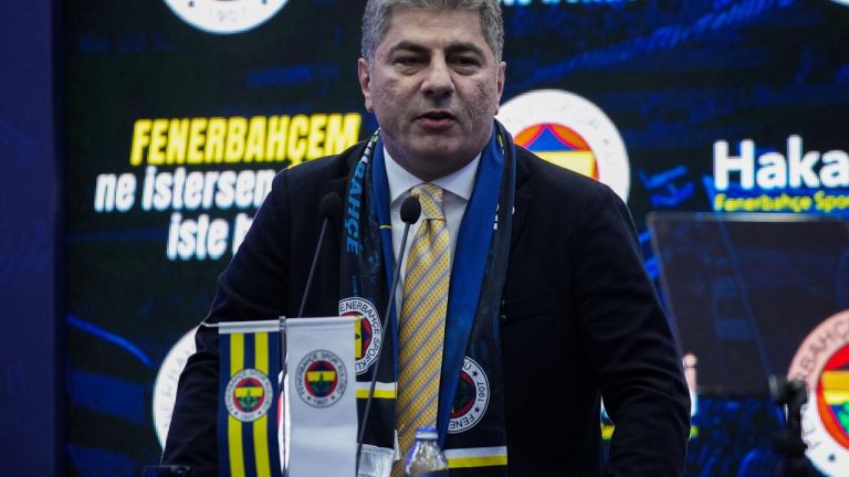 Hakan Safi ünlü teknik yöneticiyle anlaştı! 5 Serie A 1 de Premier Lig şampiyonluğu var